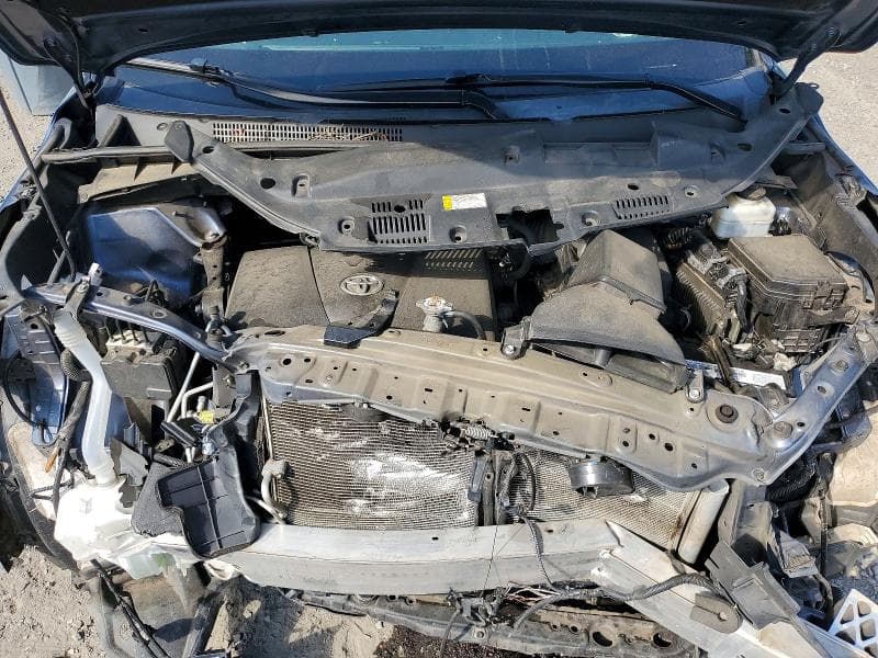 2019 TOYOTA HIGHLANDER XLE 12