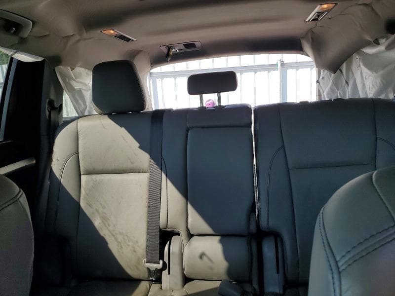 2019 TOYOTA HIGHLANDER XLE 10