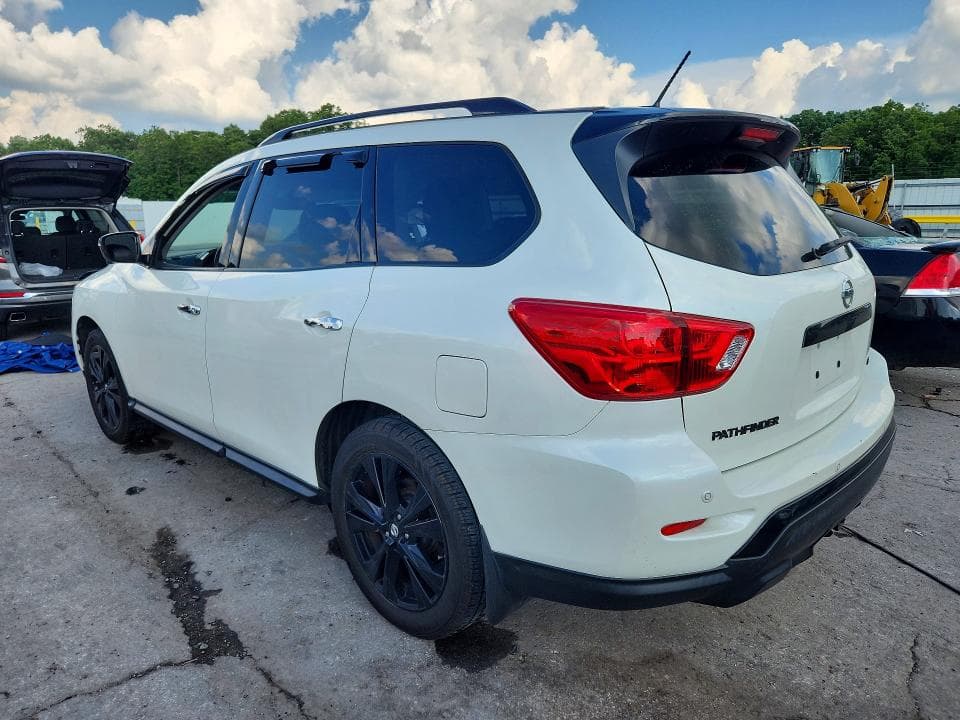 2018 NISSAN PATHFINDER SL 2