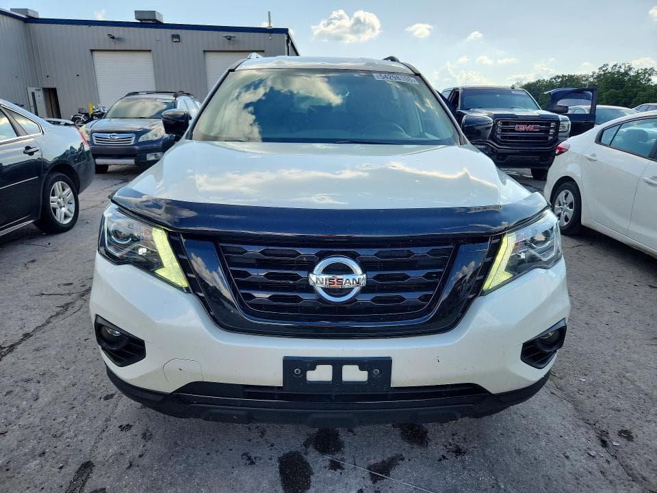 2018 NISSAN PATHFINDER SL 5