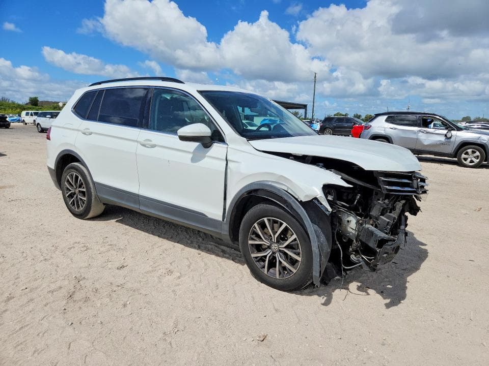 2019 VOLKSWAGEN TIGUAN SE 4