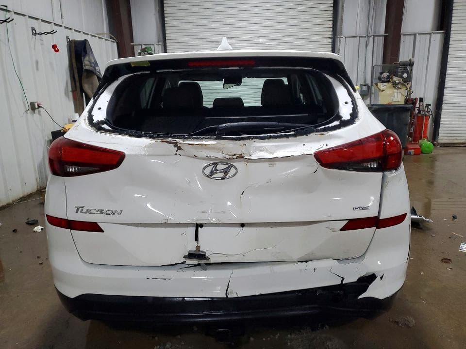 2020 HYUNDAI TUCSON SE 6
