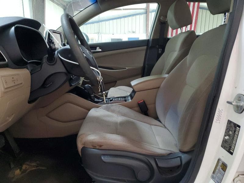2020 HYUNDAI TUCSON SE 7