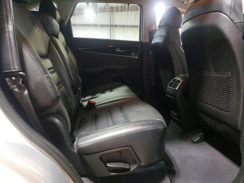 2018 KIA SORENTO EX 11