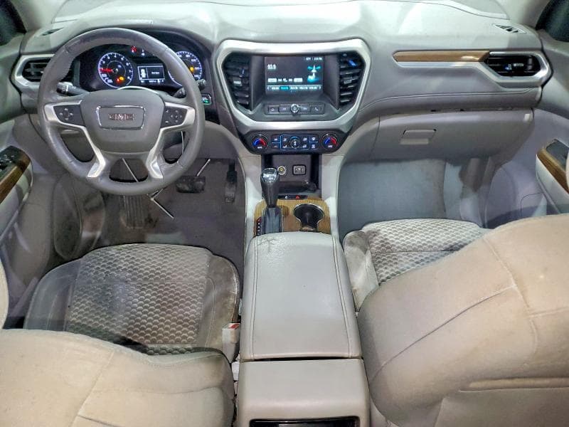 2017 GMC ACADIA SLE 8