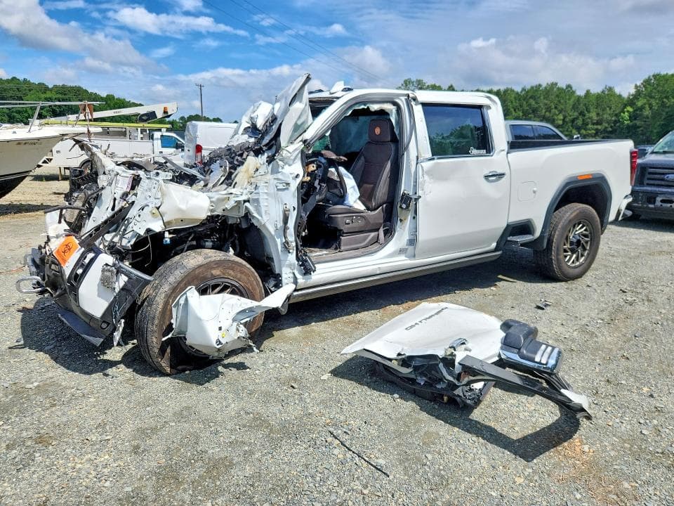 2024 GMC SIERRA K2500 DENALI 1