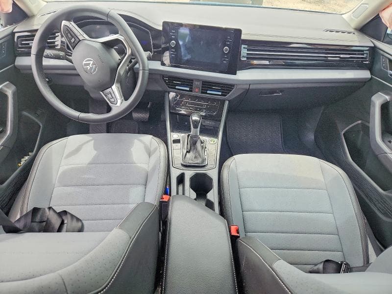 2025 VOLKSWAGEN JETTA SE SE 8