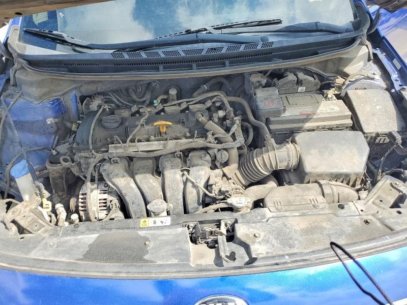 2017 KIA FORTE S S 11