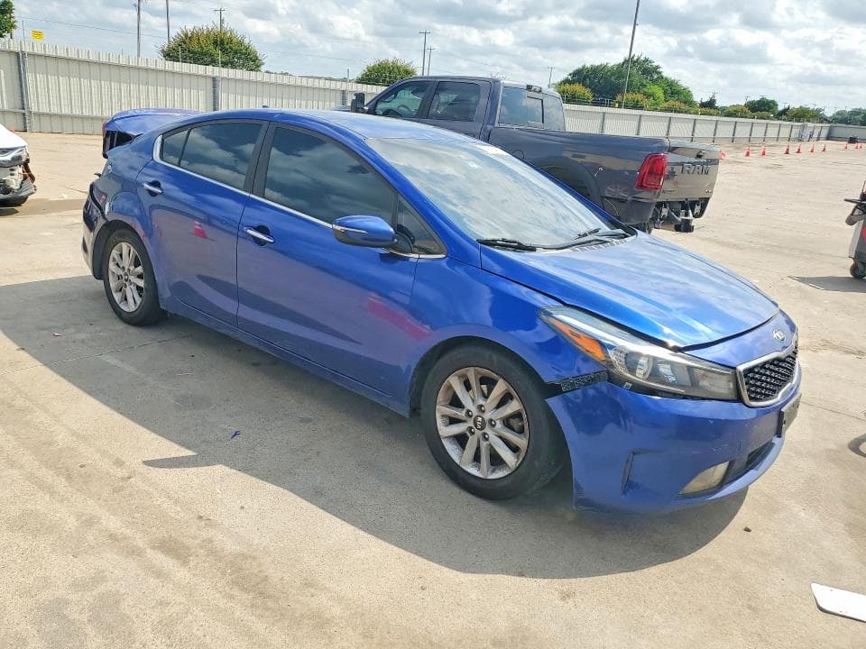 2017 KIA FORTE S S 4