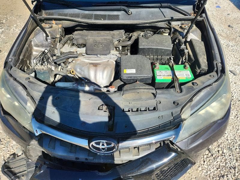 2016 TOYOTA CAMRY SE SE 11