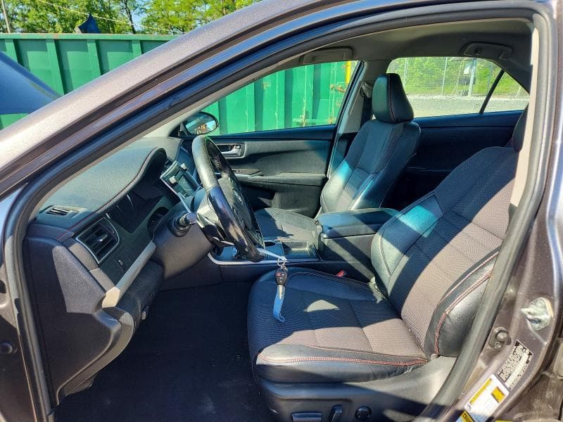 2016 TOYOTA CAMRY SE SE 7