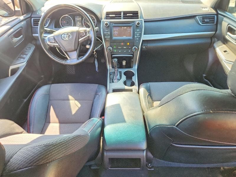 2016 TOYOTA CAMRY SE SE 8