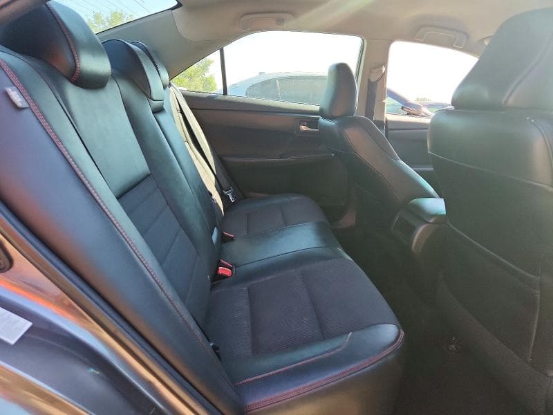 2016 TOYOTA CAMRY SE SE 10