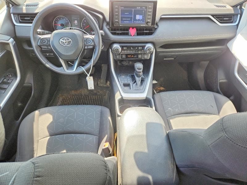 2020 TOYOTA RAV4 XLE XLE 8