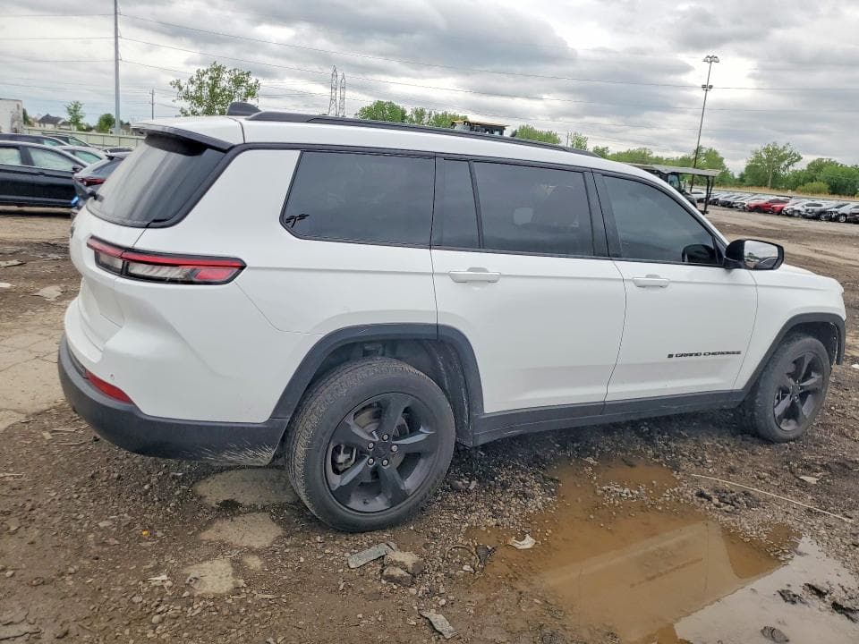 2023 JEEP GRAND CHEROKEE L LAREDO 3