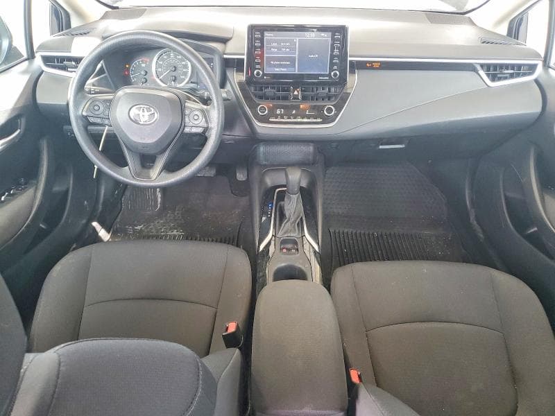 2021 TOYOTA COROLLA LE LE 8