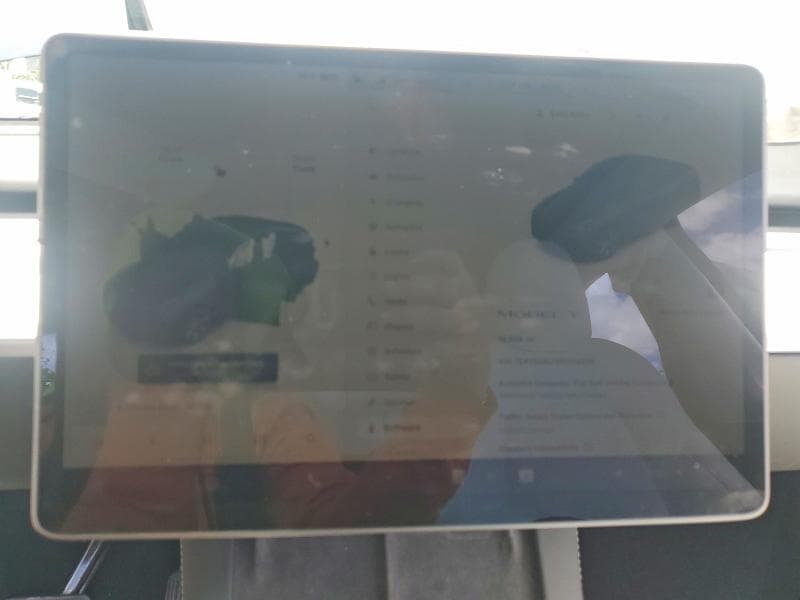 2024 TESLA MODEL Y 9