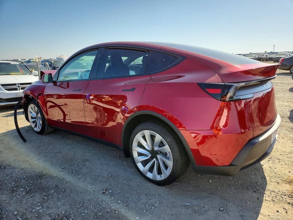 2026 TESLA MODEL Y 2