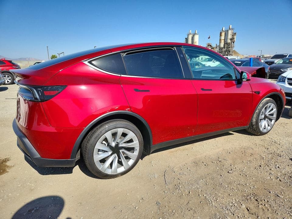 2026 TESLA MODEL Y 3