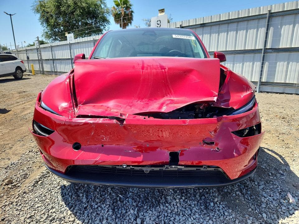 2026 TESLA MODEL Y 5