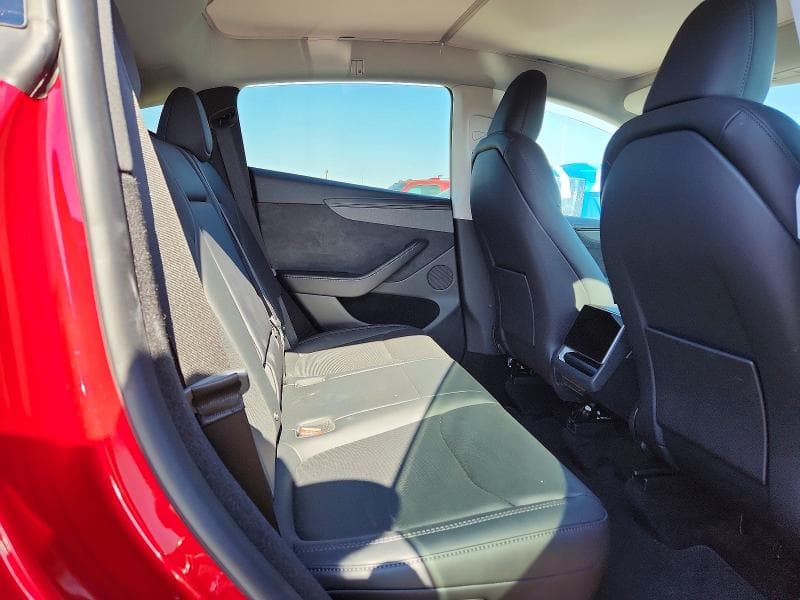 2026 TESLA MODEL Y 10