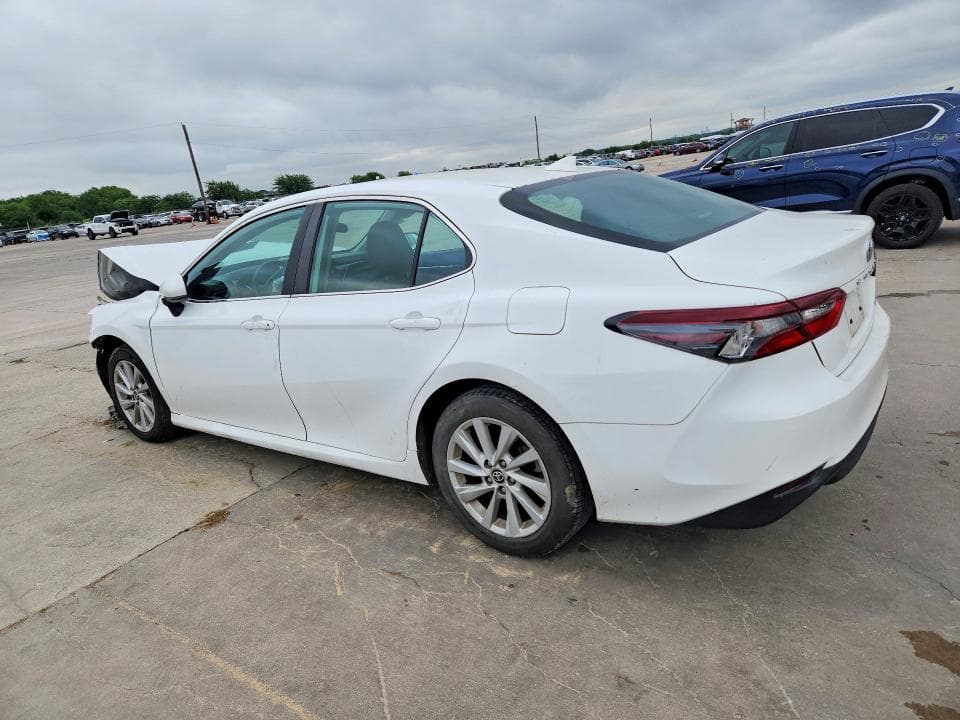 2022 TOYOTA CAMRY LE LE 2