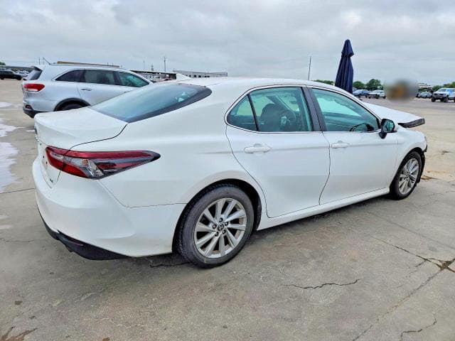 2022 TOYOTA CAMRY LE LE 3