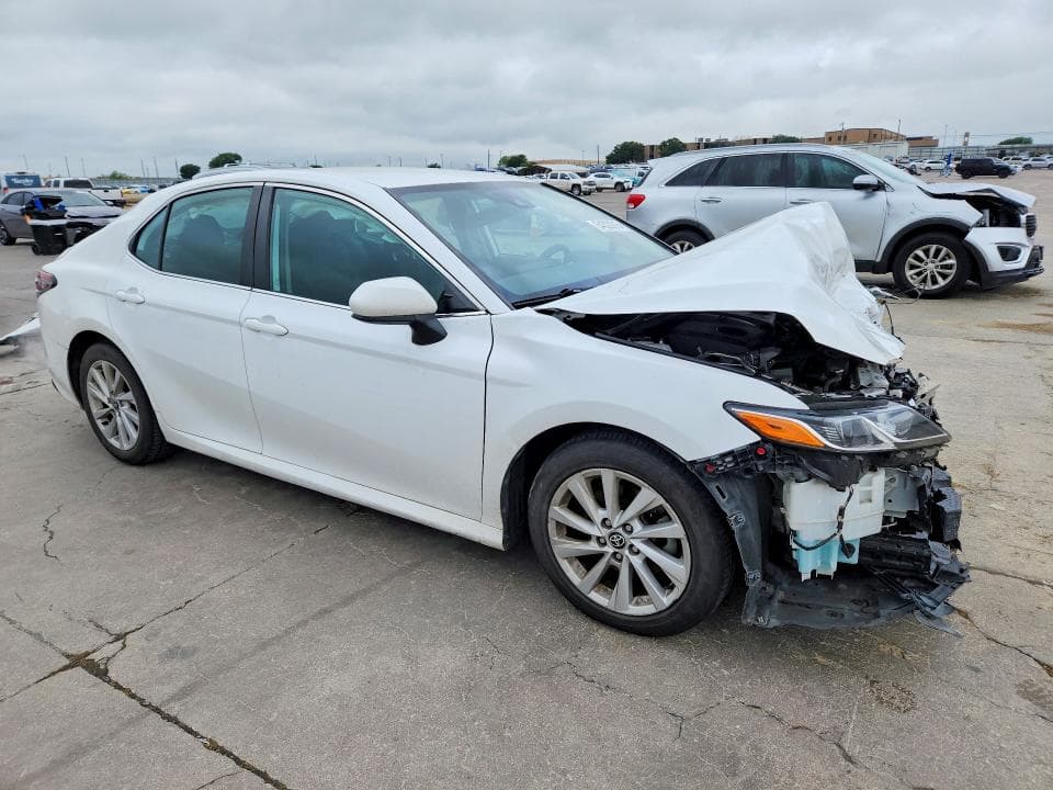 2022 TOYOTA CAMRY LE LE 4