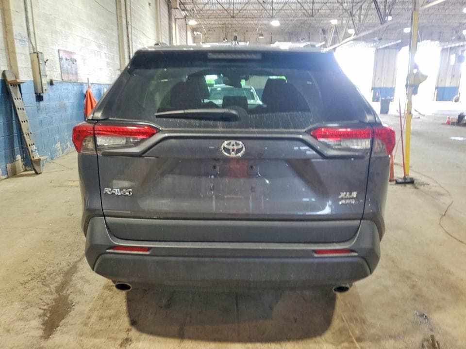 2023 TOYOTA RAV4 XLE XLE 6