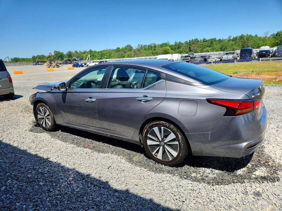 2022 NISSAN ALTIMA SV SV 2