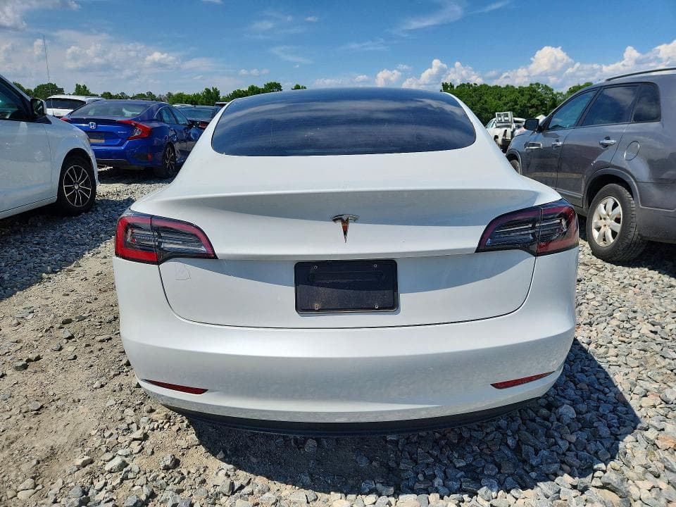 2023 TESLA MODEL 3 6