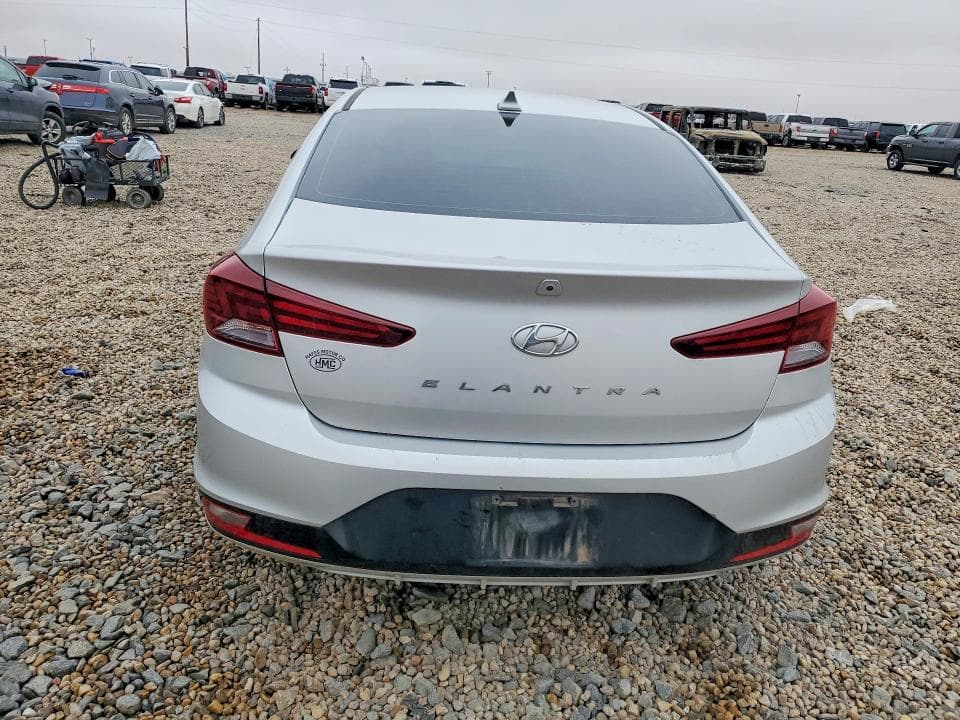 2019 HYUNDAI ELANTRA SEL 6