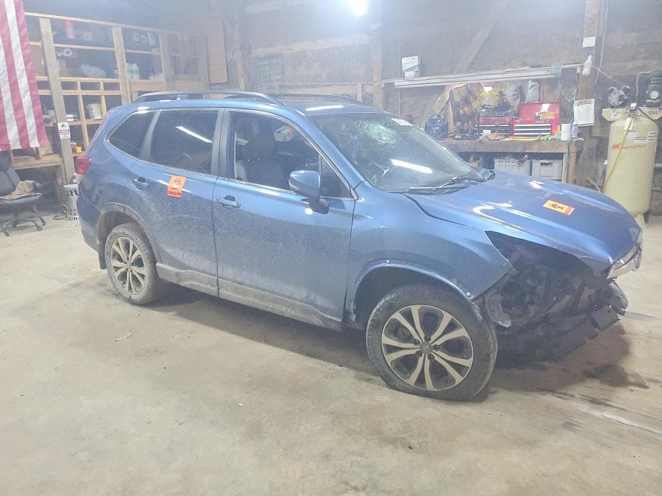 2020 SUBARU FORESTER LIMITED LIMITED 4