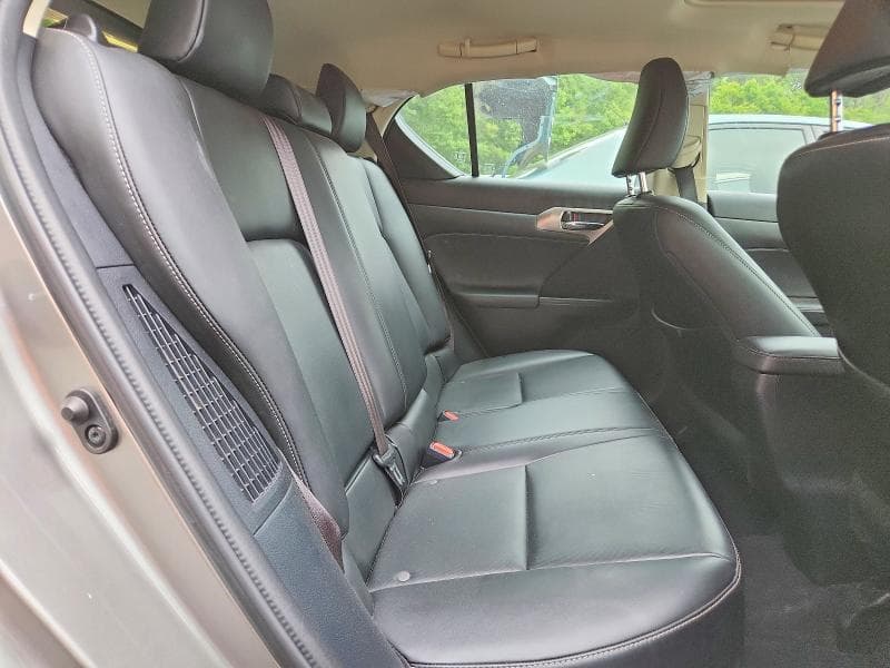 2017 LEXUS CT 200 10