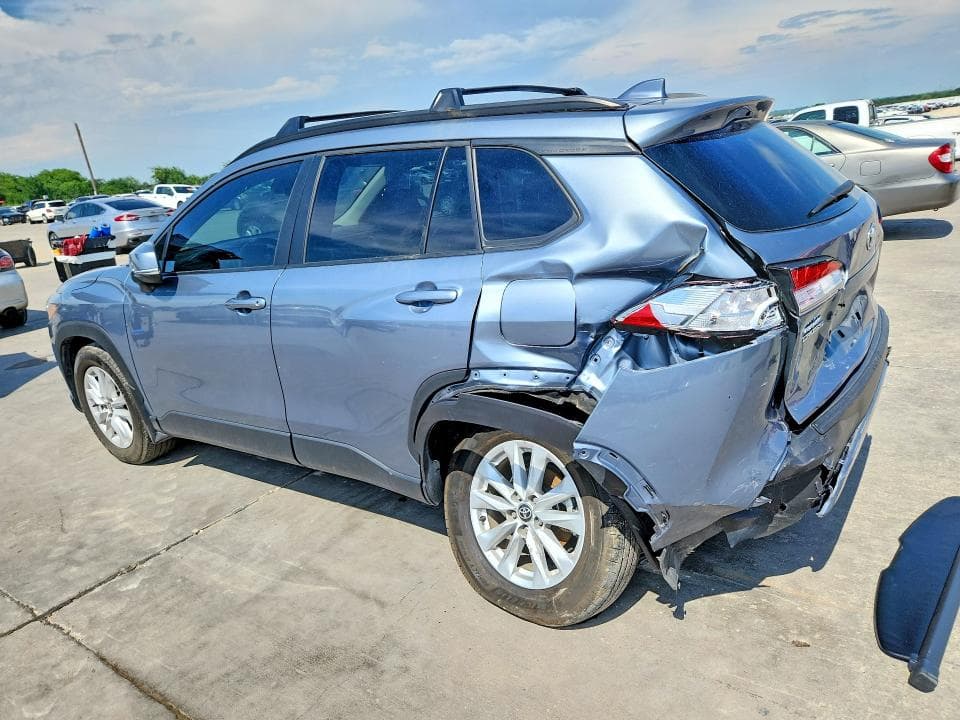 2024 TOYOTA COROLLA CROSS LE LE 2