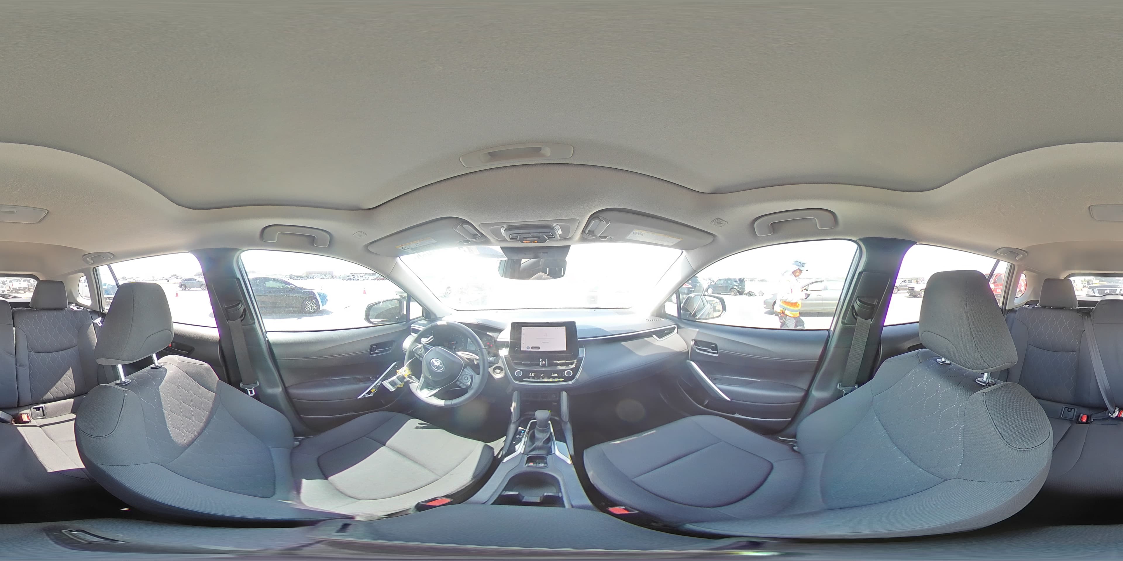 2024 TOYOTA COROLLA CROSS LE LE 15