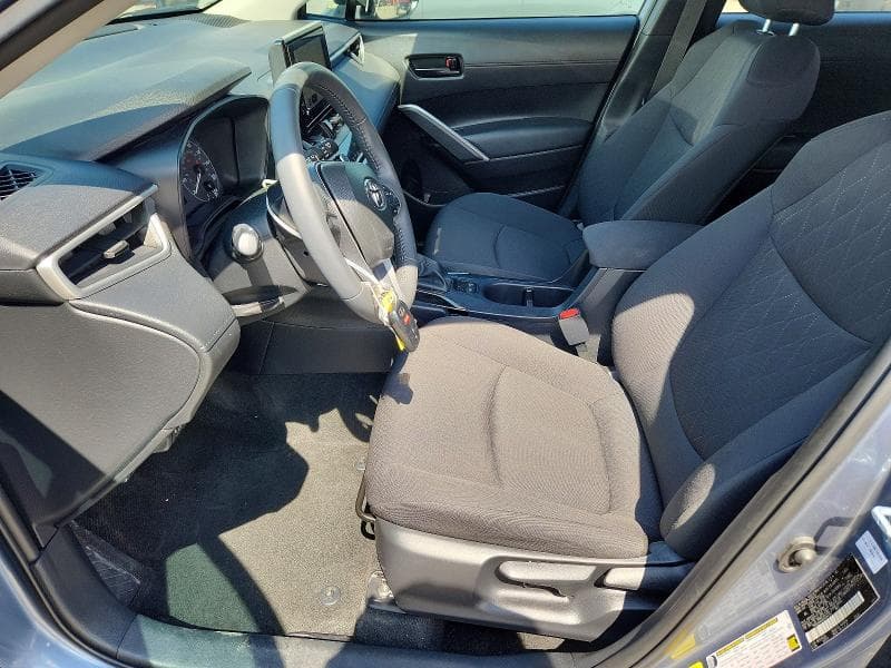 2024 TOYOTA COROLLA CROSS LE LE 7