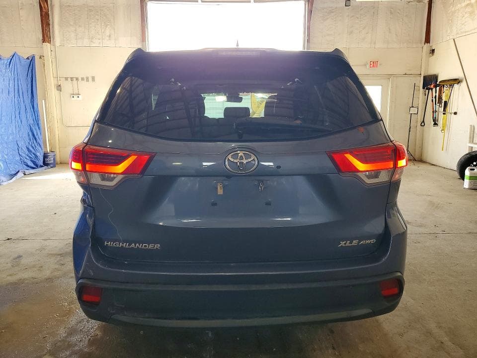 2019 TOYOTA HIGHLANDER XLE XLE 6