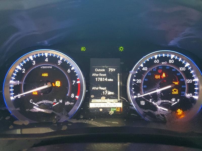 2019 TOYOTA HIGHLANDER XLE XLE 9