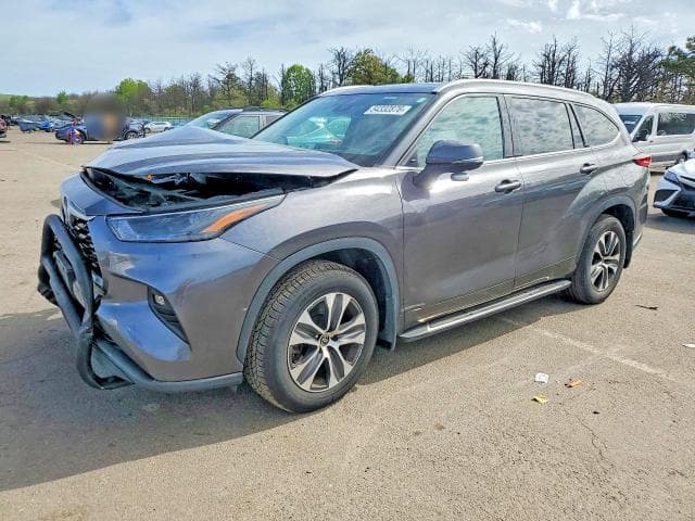 2022 TOYOTA HIGHLANDER XLE XLE - 1