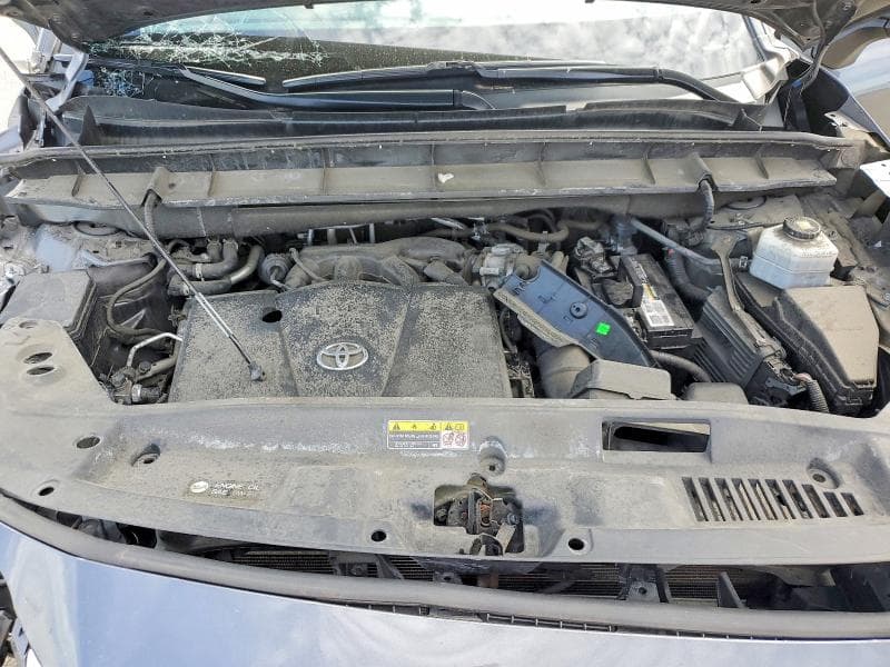2022 TOYOTA HIGHLANDER XLE XLE 12