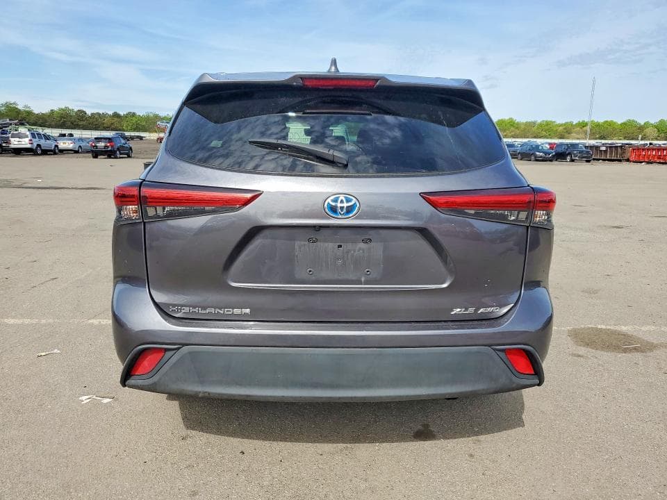 2022 TOYOTA HIGHLANDER XLE XLE 6