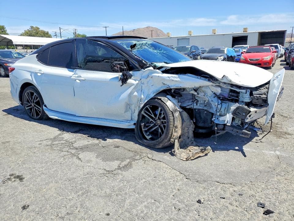 2025 TOYOTA CAMRY XSE 4