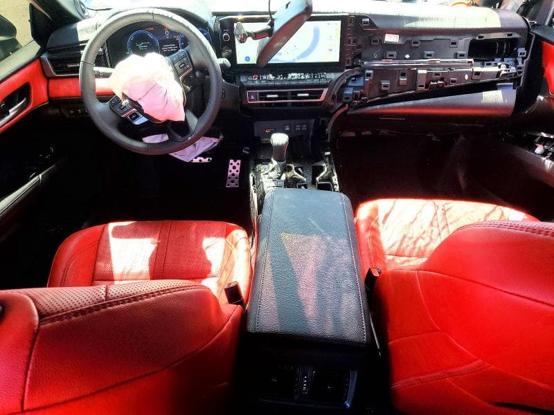 2025 TOYOTA CAMRY XSE 8