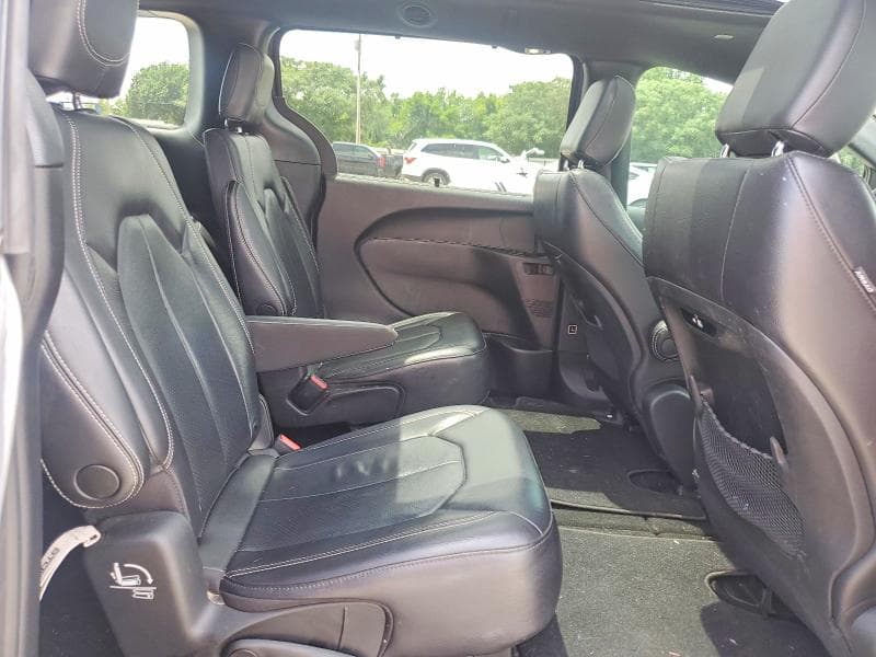 2022 CHRYSLER PACIFICA TOURING L 11
