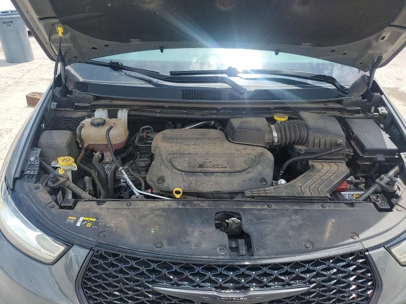 2022 CHRYSLER PACIFICA TOURING L 12