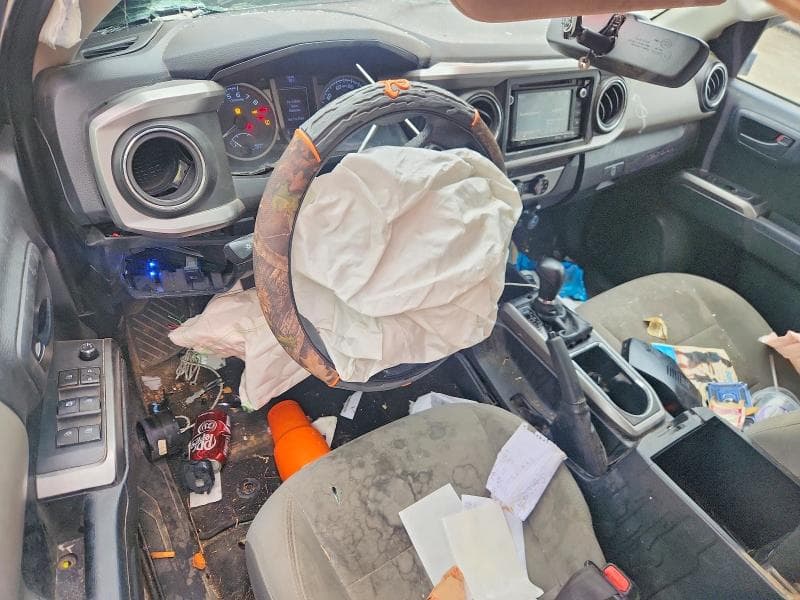 2018 TOYOTA TACOMA SR5 V6 SR5 V6 8