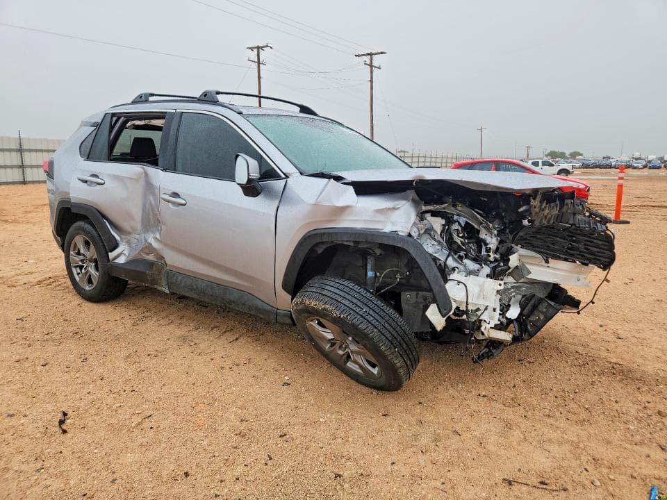 2024 TOYOTA RAV4 XLE 4