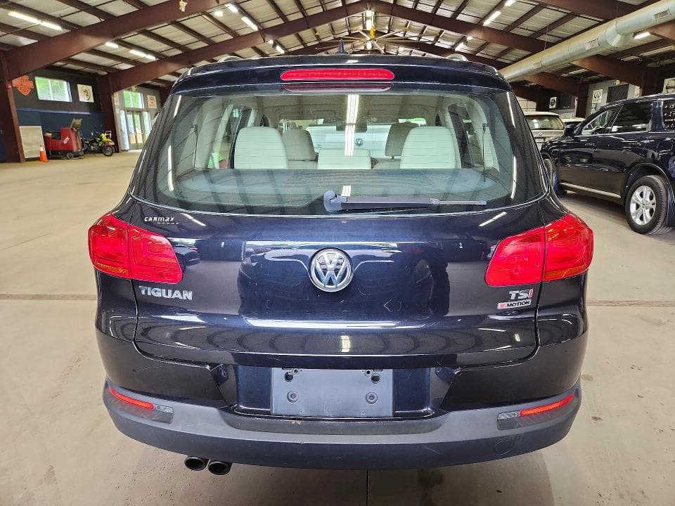 2017 VOLKSWAGEN TIGUAN S S 7
