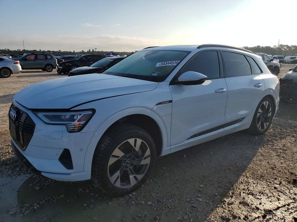 2022 AUDI E-TRON PREMIUM - 1
